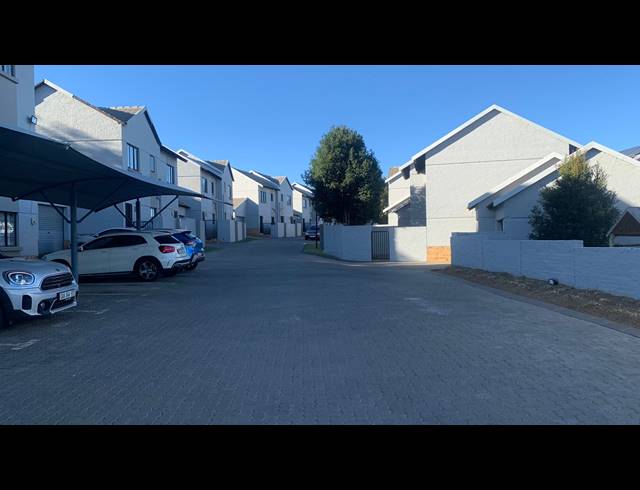 1 BEDROOM APARTMENT RENTED IN HALFWAY GARDENS